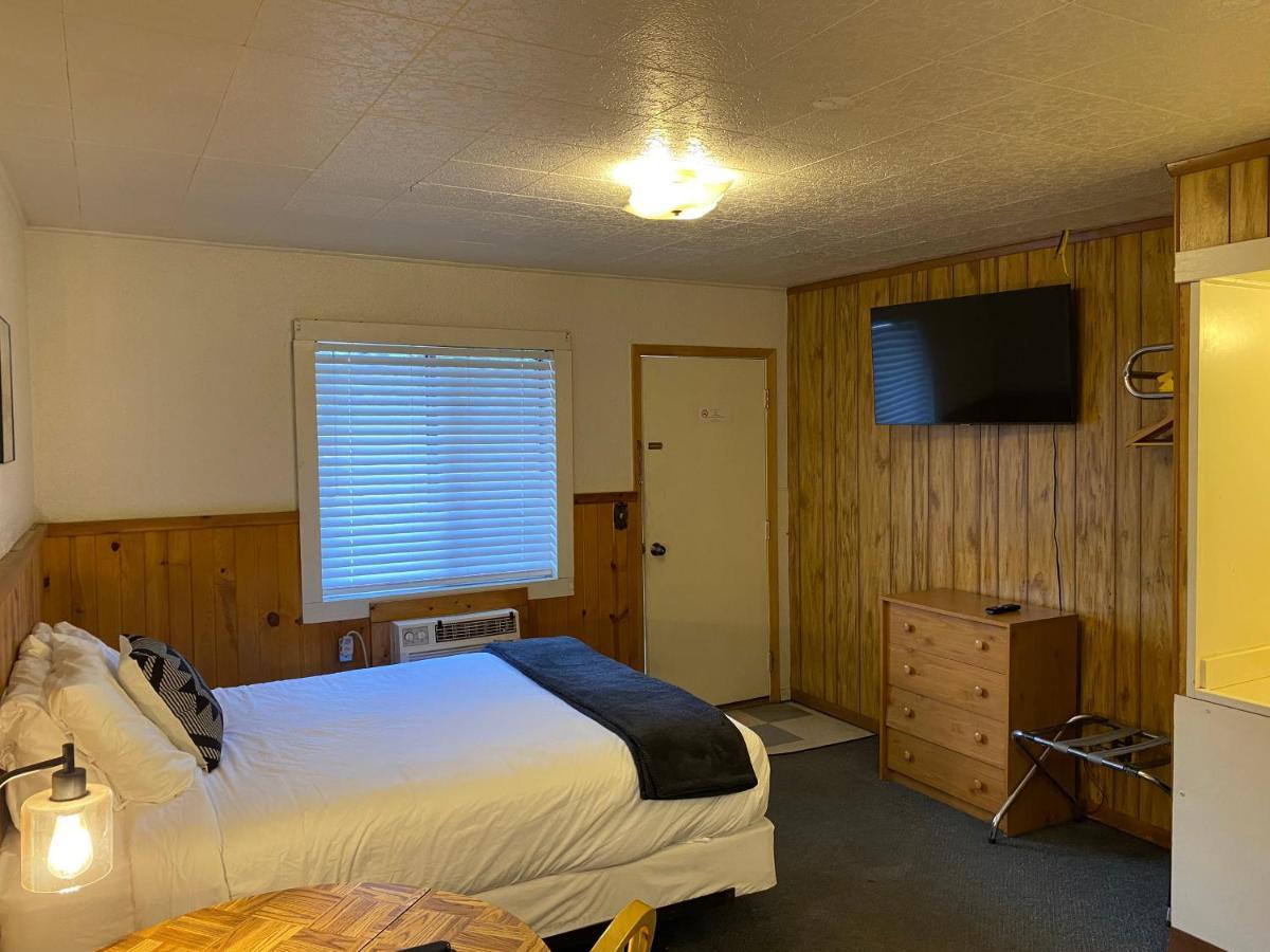 Columbia Point Resort Kettle Falls Extérieur photo