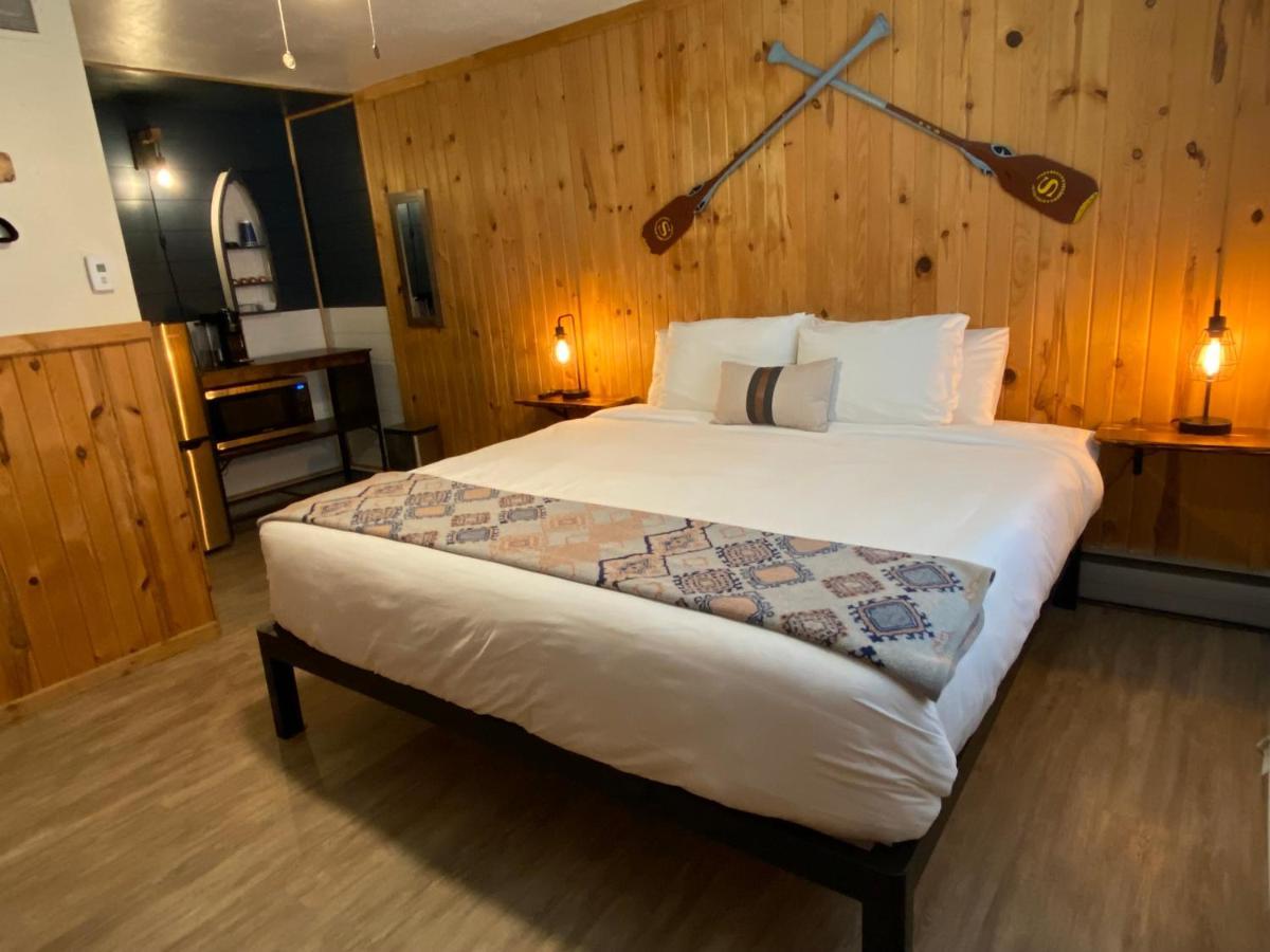 Columbia Point Resort Kettle Falls Extérieur photo